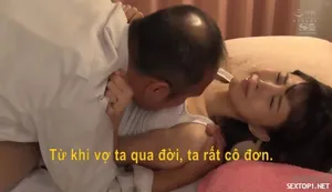 Người đóng cọc đâm mạnh vào cô sinh viên, cô sinh viên nói: "Tôi muốn đi tiểu"