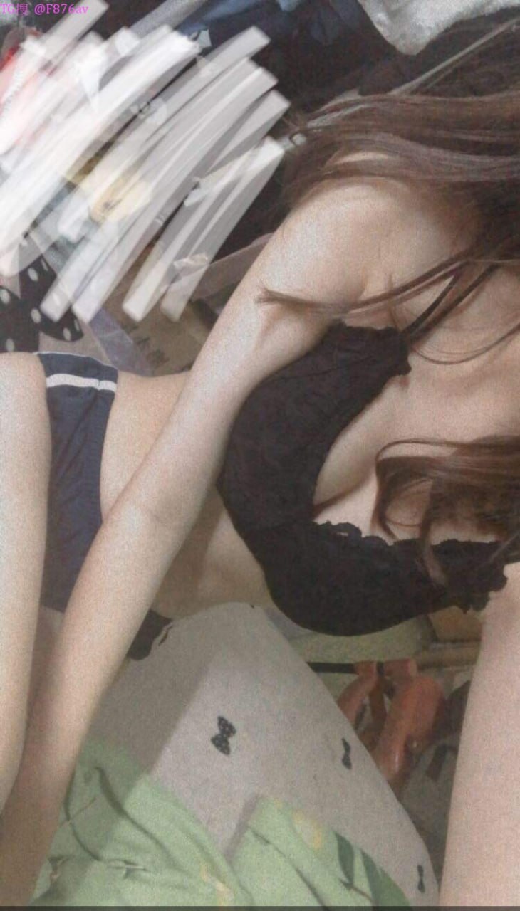 Em sale bất động sản dâm đãng và anh khách hàng may mắn